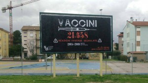 1513113975_manifesti_vaccini_pesaro_fano